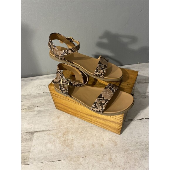Express Women's Snake Print‎ Sandals 9 55285 Multi Color - Picture 1 of 8